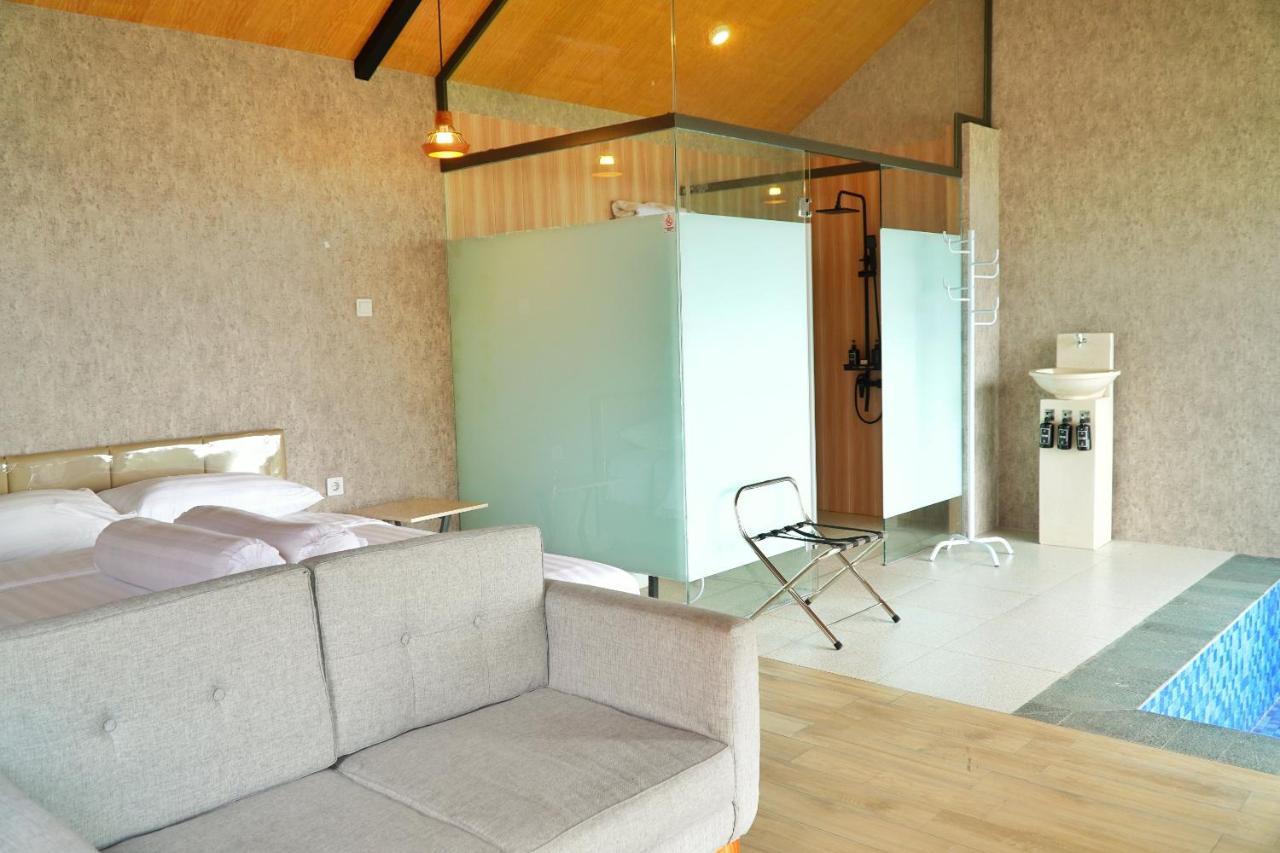 Azana Essence Selo Boyolali Vila Exterior foto